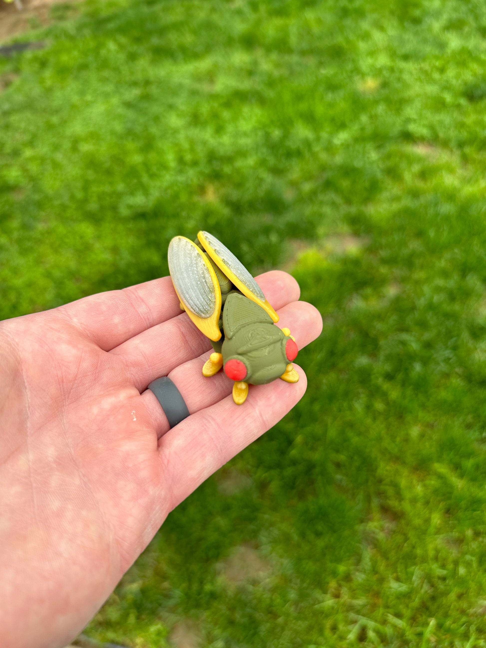 Cicada fidget toy 3D printed articulating keychain gift