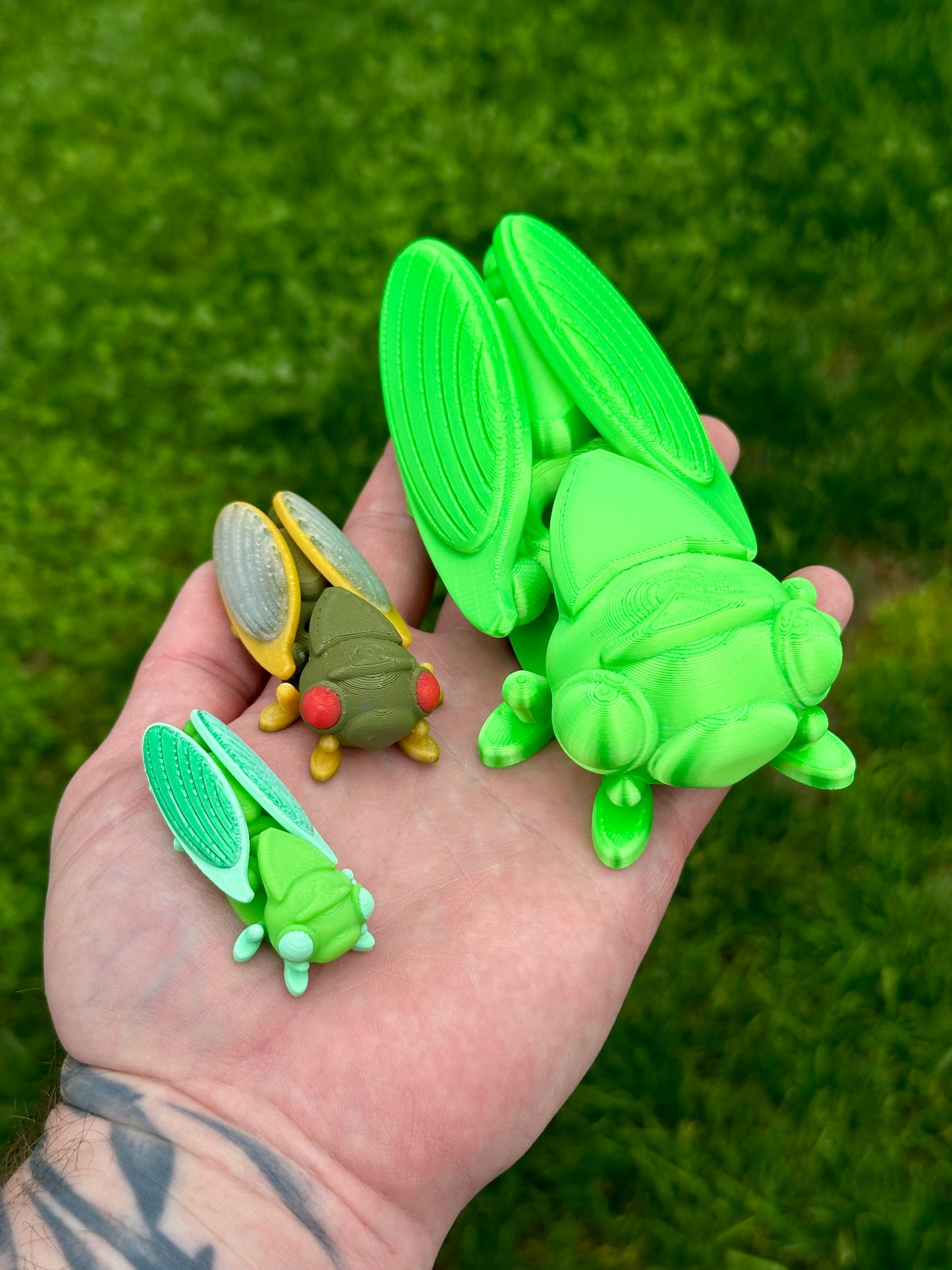 Cicada fidget toy 3D printed articulating keychain gift