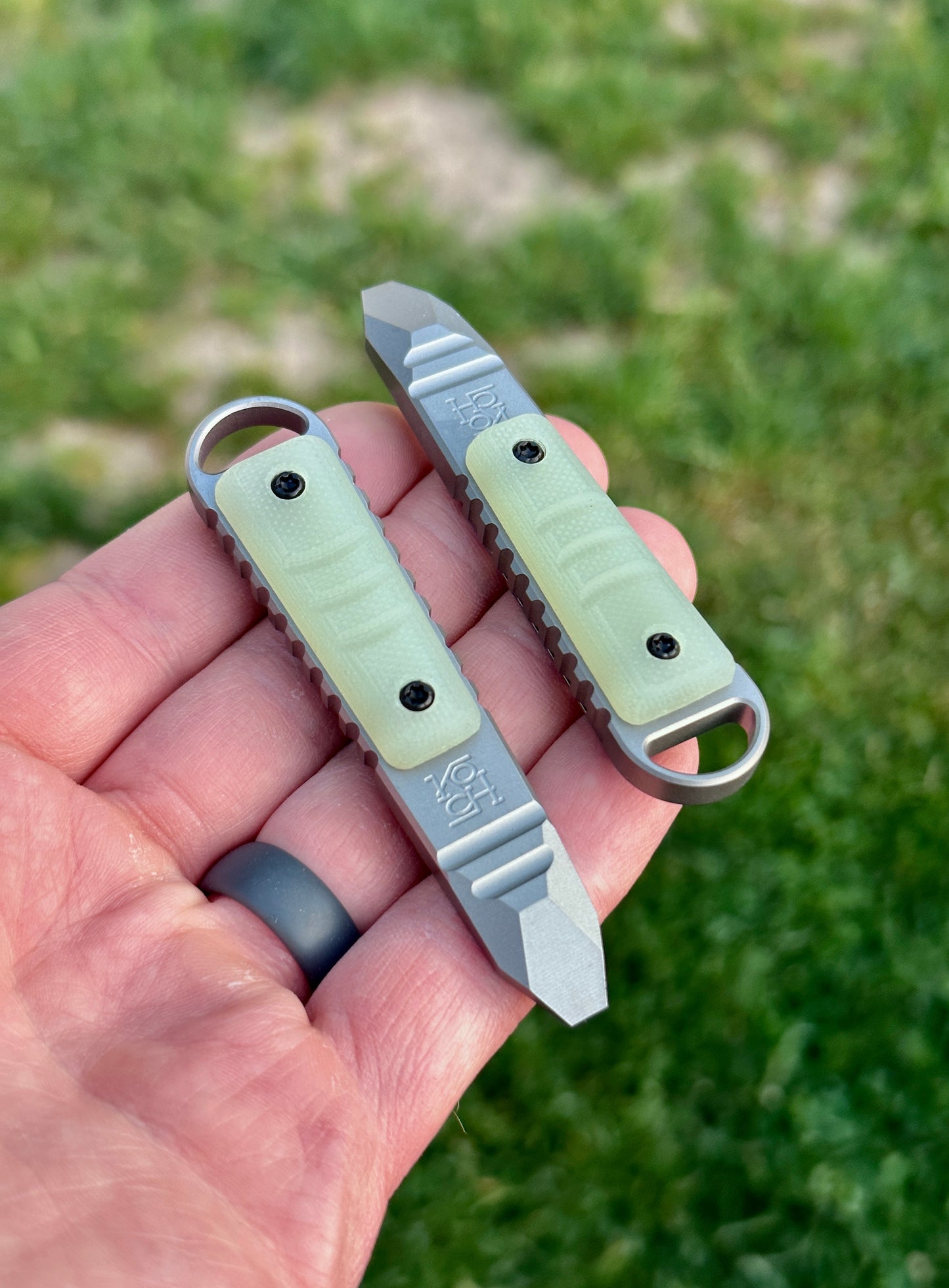 Koch Tools Co. Kursor Prybar EDC Pocket Tool - Prybar with Clip - Jade G10 Zirblast Titanium