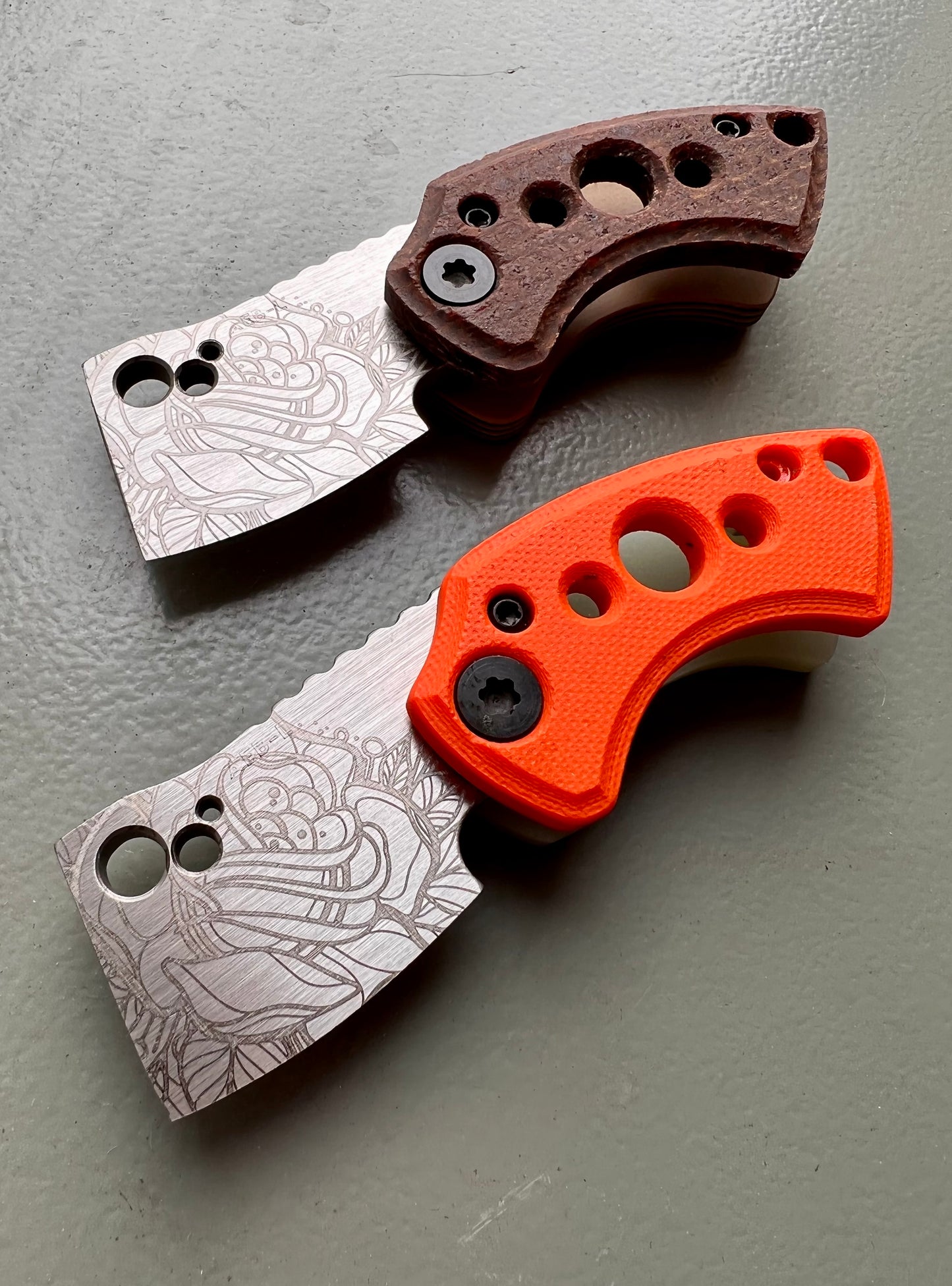 Korvid Friction Folder ( Custom )